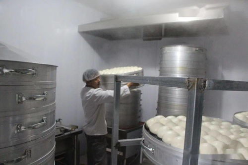 走進食品加工五好小作坊示范店之準格爾旗張柱饅頭切面館